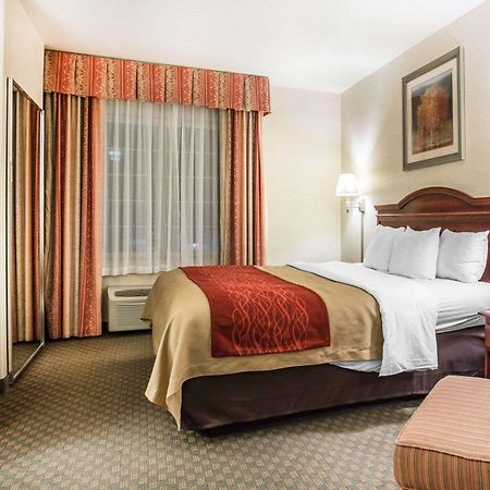 Comfort Inn & Suites Galt - Lodi North Extérieur photo