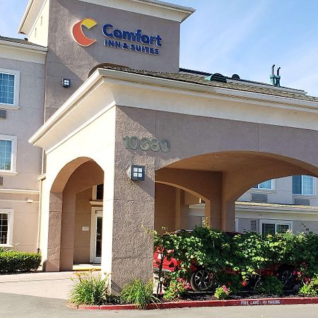 Comfort Inn & Suites Galt - Lodi North Extérieur photo