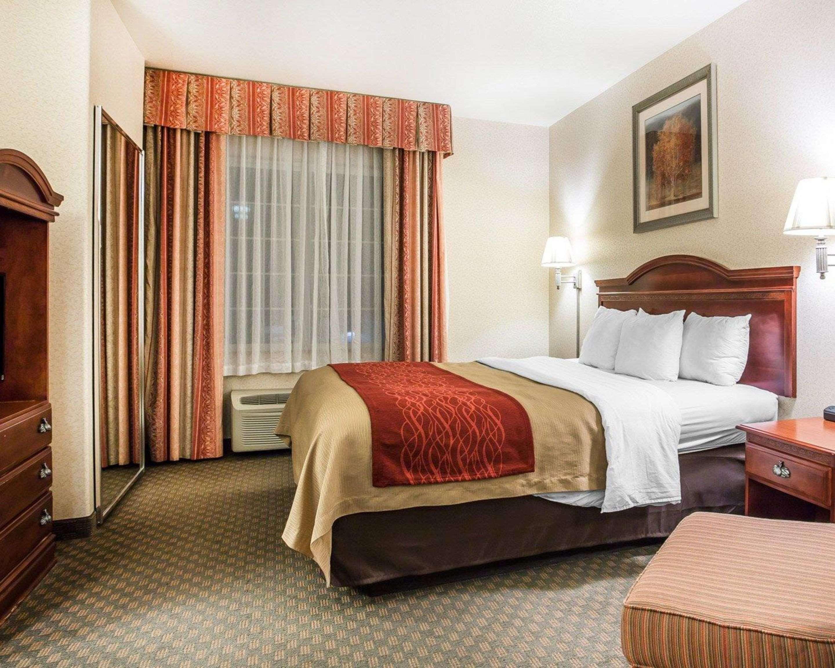 Comfort Inn & Suites Galt - Lodi North Extérieur photo