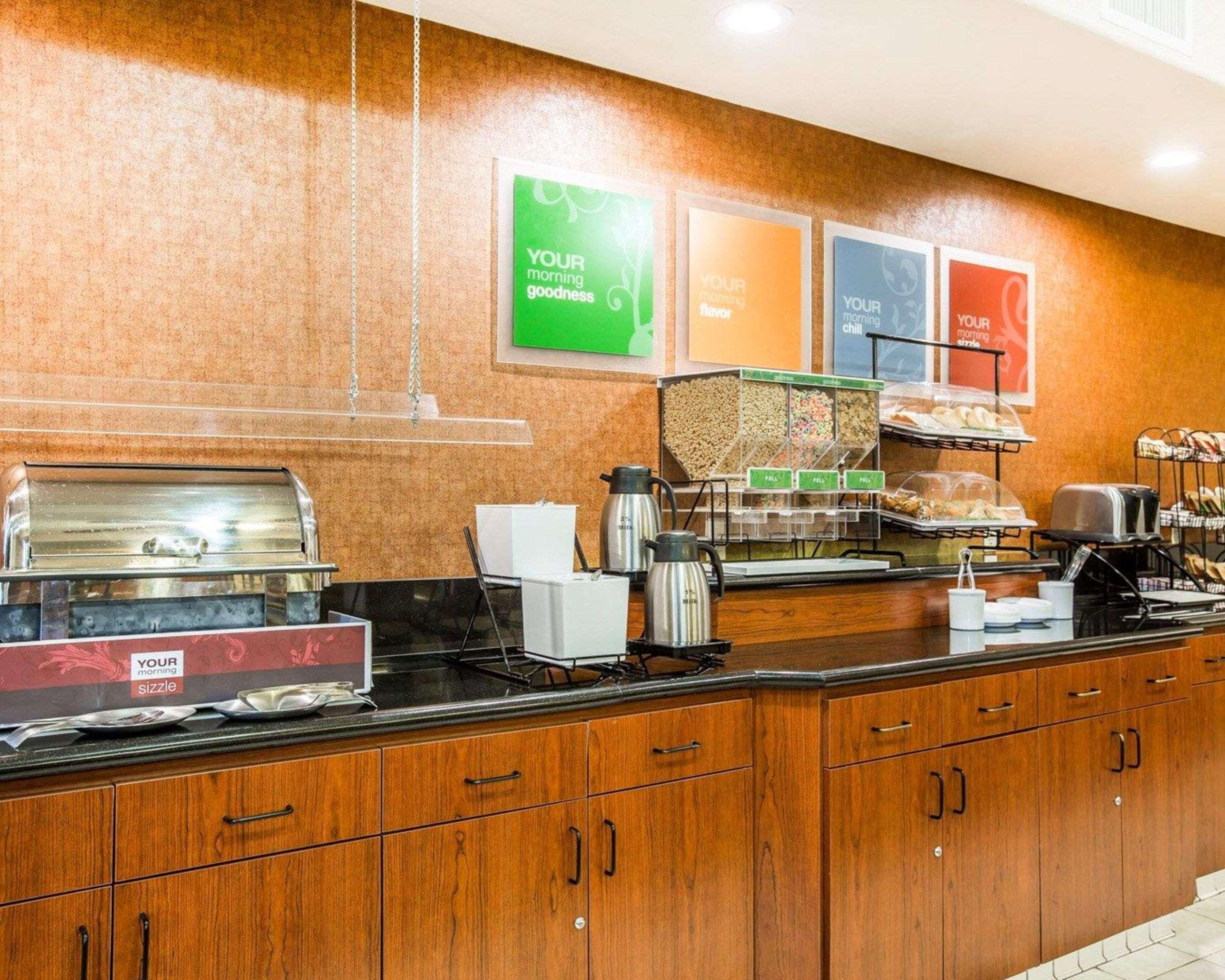 Comfort Inn & Suites Galt - Lodi North Extérieur photo