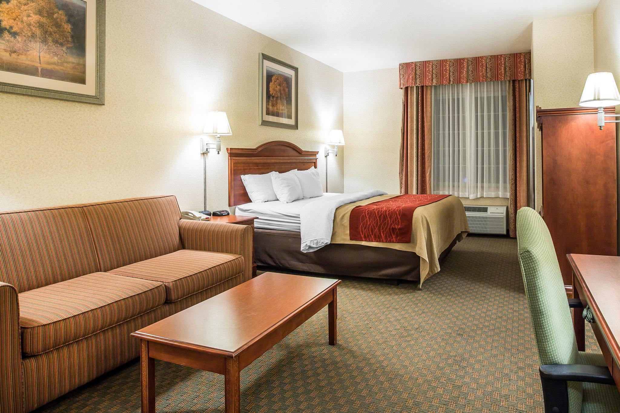 Comfort Inn & Suites Galt - Lodi North Extérieur photo