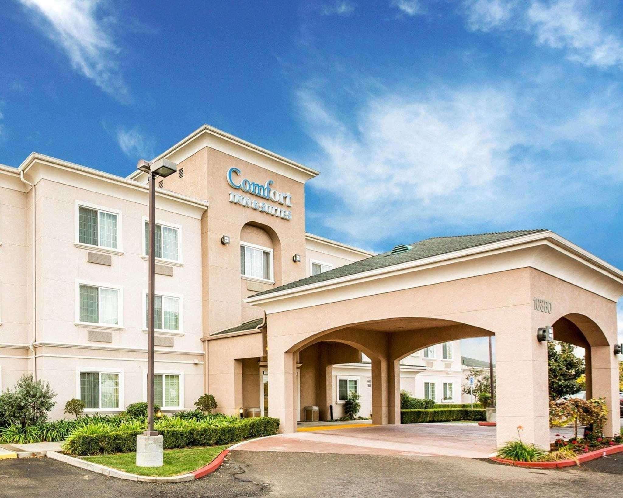 Comfort Inn & Suites Galt - Lodi North Extérieur photo