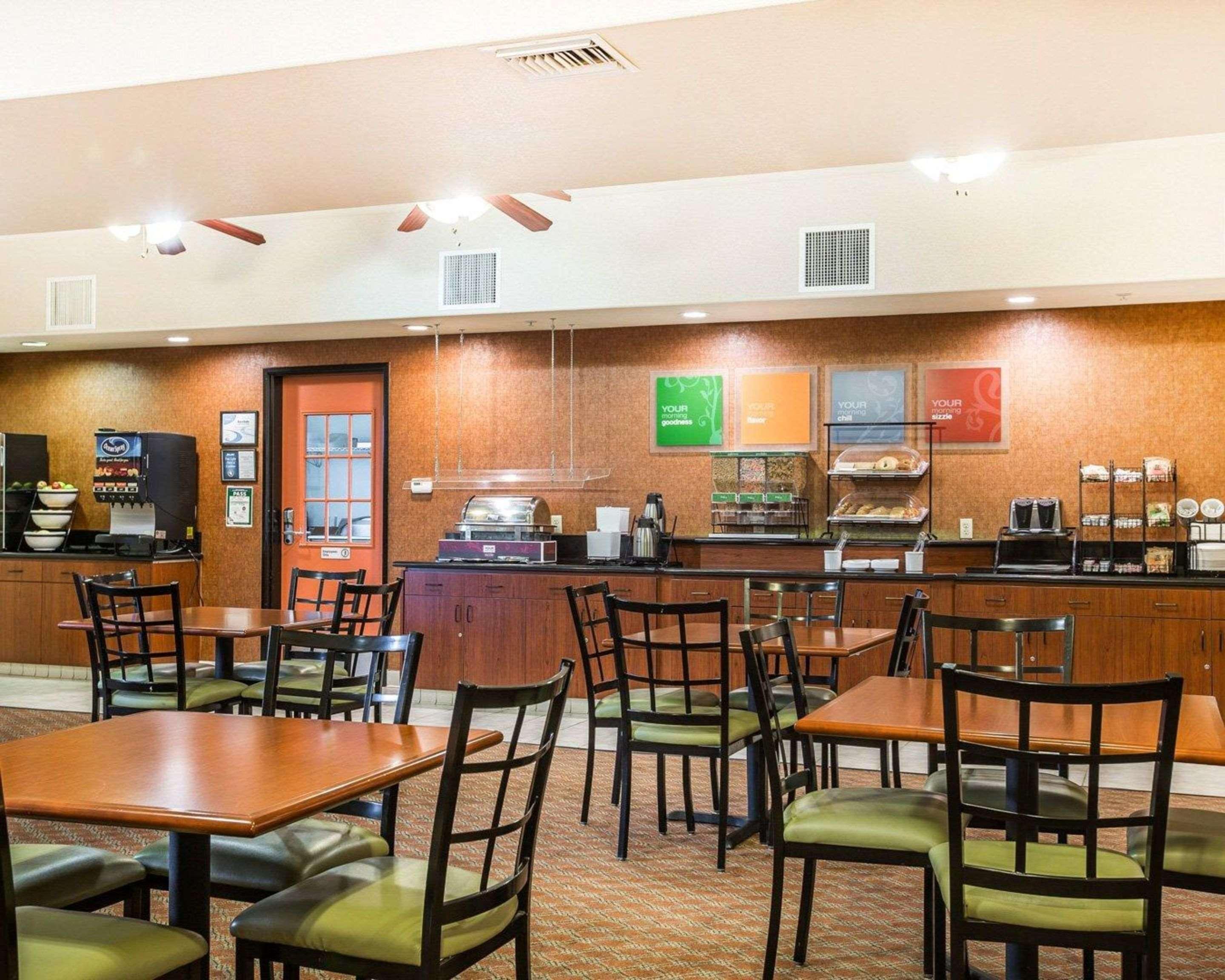 Comfort Inn & Suites Galt - Lodi North Extérieur photo