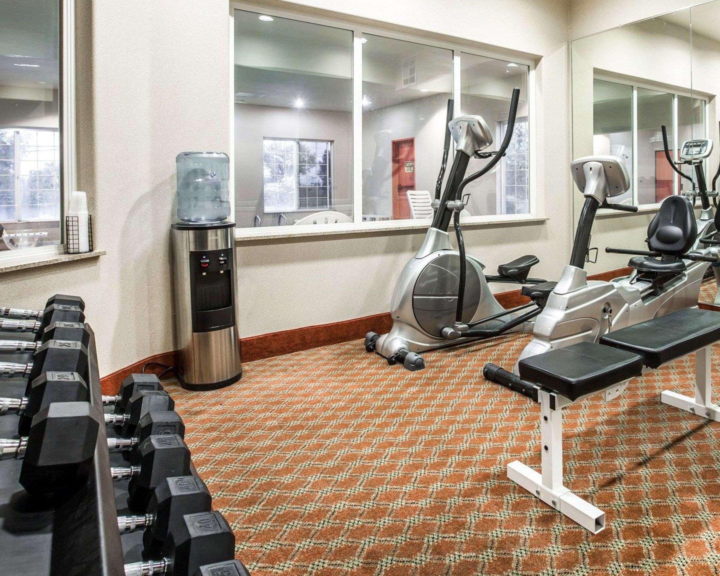 Comfort Inn & Suites Galt - Lodi North Extérieur photo