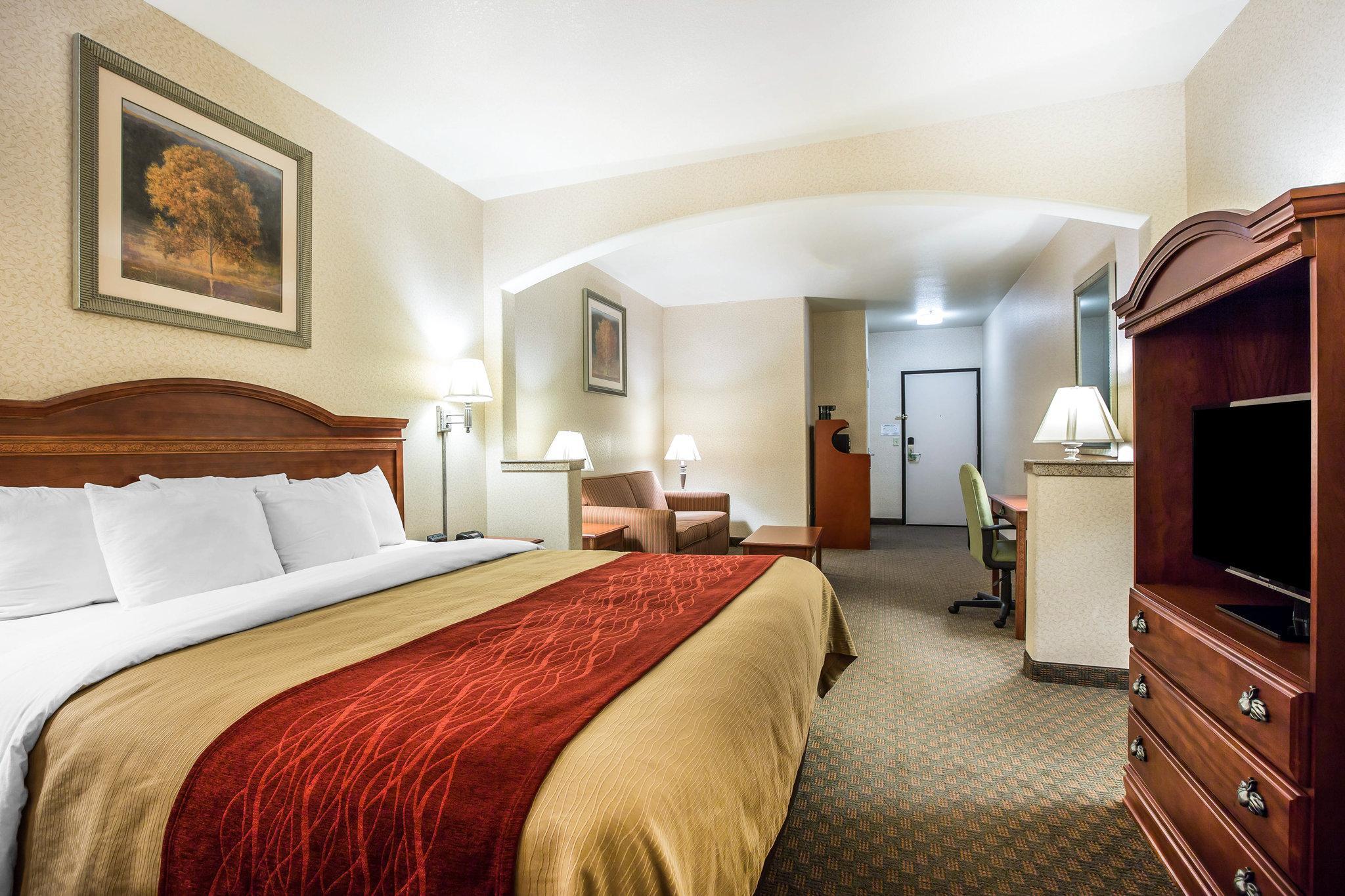 Comfort Inn & Suites Galt - Lodi North Extérieur photo