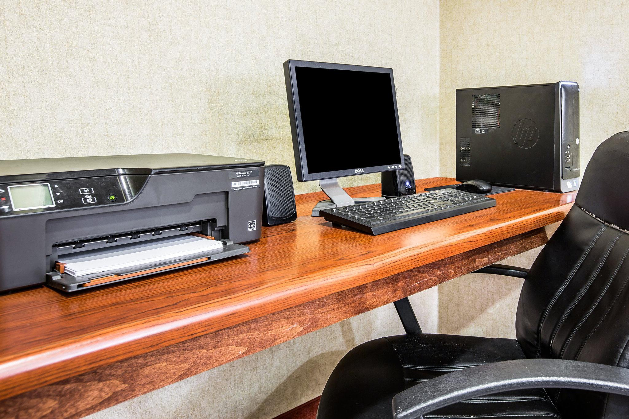 Comfort Inn & Suites Galt - Lodi North Extérieur photo
